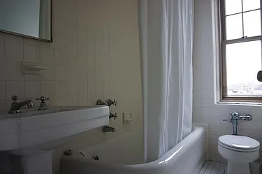 Rented by Domus Realty