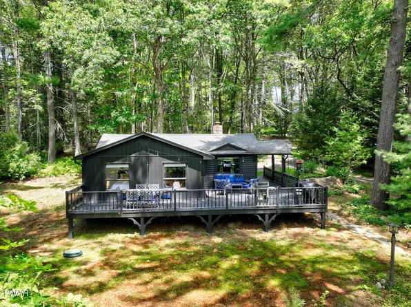 103 Rider Rd, Shohola, PA 18458