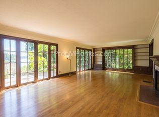 475 Furnace St, Lake Oswego, OR 97034