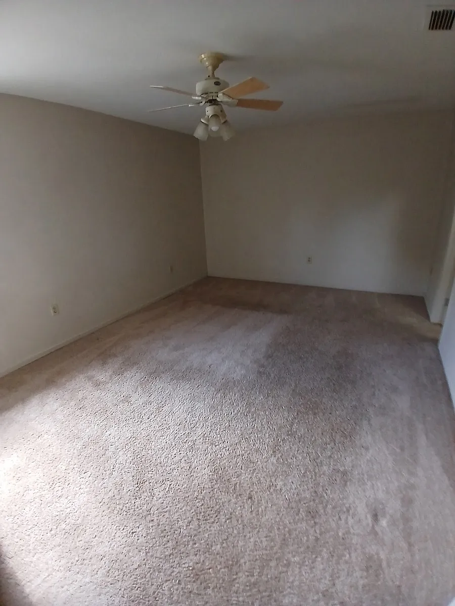Building Photo - 122 Stephens Ln #122