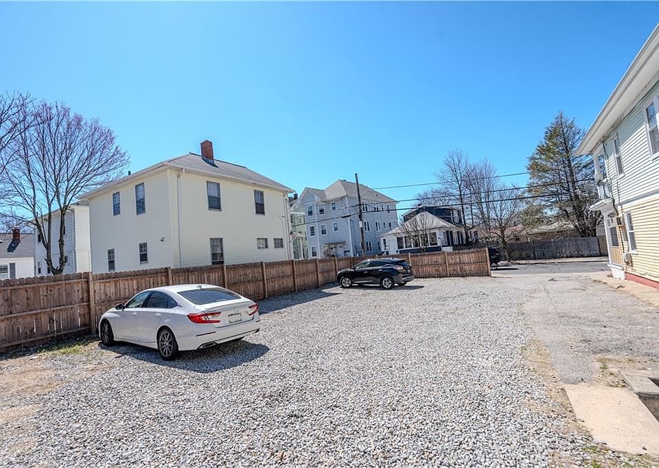 1st image of 231 River Ave