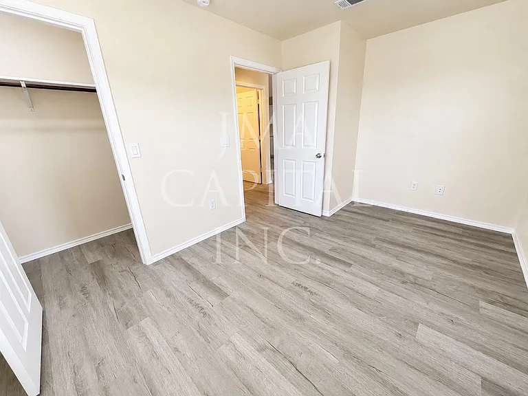 123 Palm St — Photo 5