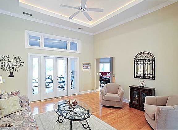 5th image of 54 Sussex Ln