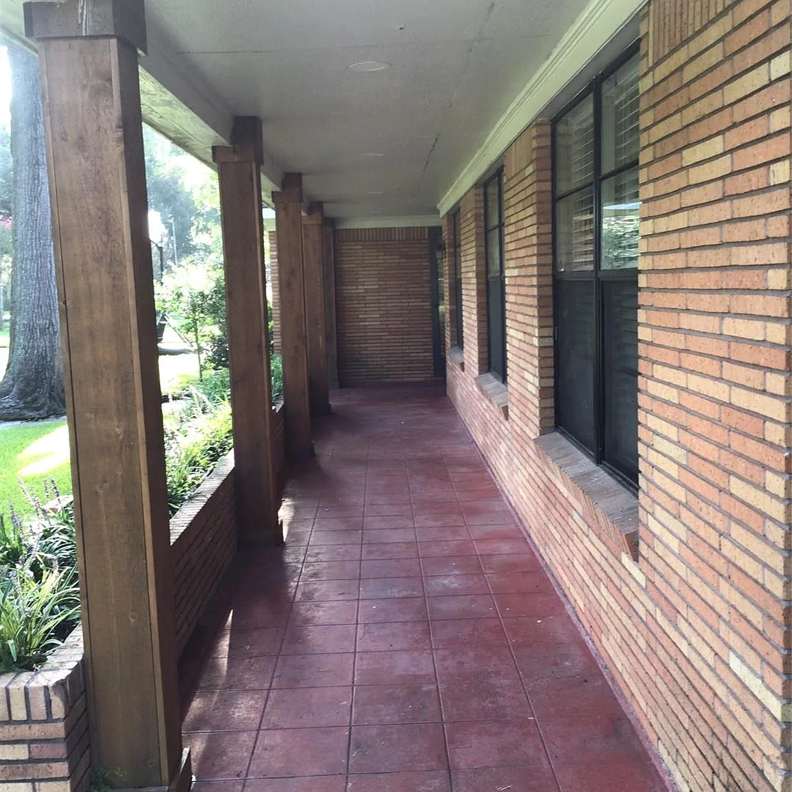 2 bed, 2.0 bath, 1752 sqft, $2,300 — Photo 3