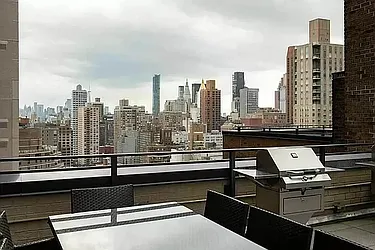 Rented by Manhattan Realty Group