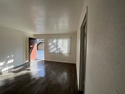 1464 S Palomares St #18 Photo 1
