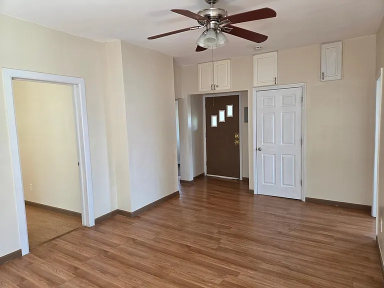 27 Passaic Ave — Photo 3