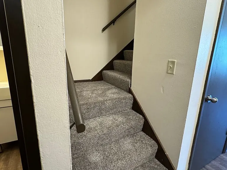 Stillwell Townhomes — Photo 10