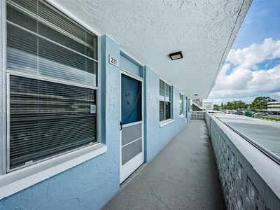 4895 Bay St NE APT 211, Saint Petersburg, FL, 33703