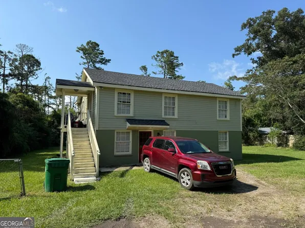 1005 A & B Langdale Dr, Valdosta, GA 31601