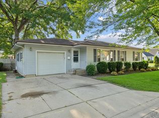 301 Dwight Ave, Joliet, IL 60436