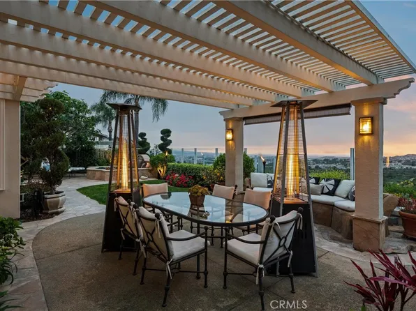 19461 Jasper Hill Rd, Trabuco Canyon, CA 92679