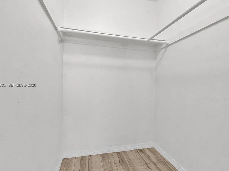 1135 Euclid Ave #202 — Photo 18