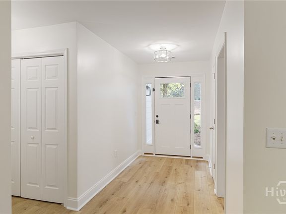 3rd image of 4595 Barnett Shoals Road
