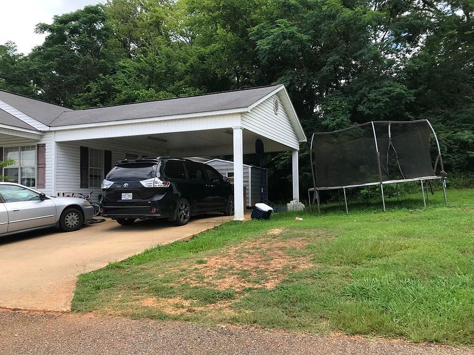2nd image of 301 S Valley St