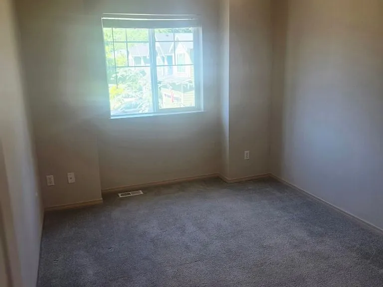 22463 SE 244th St — Photo 30