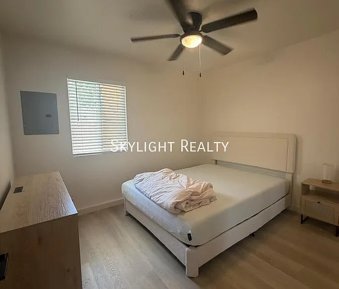 4018 Riviera Dr #1 — Photo 23