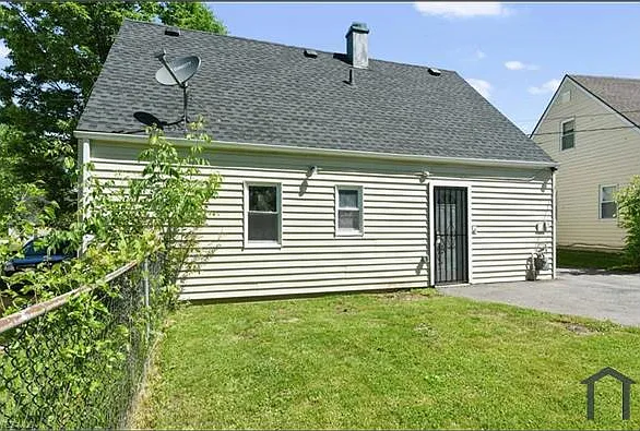 20216 Butternut Ln — Photo 3