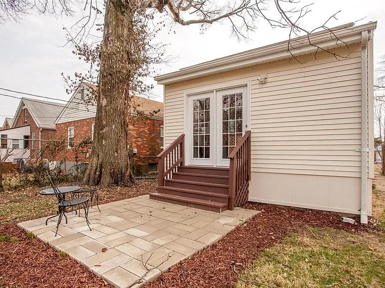 7045 Plymouth Ave — Photo 12