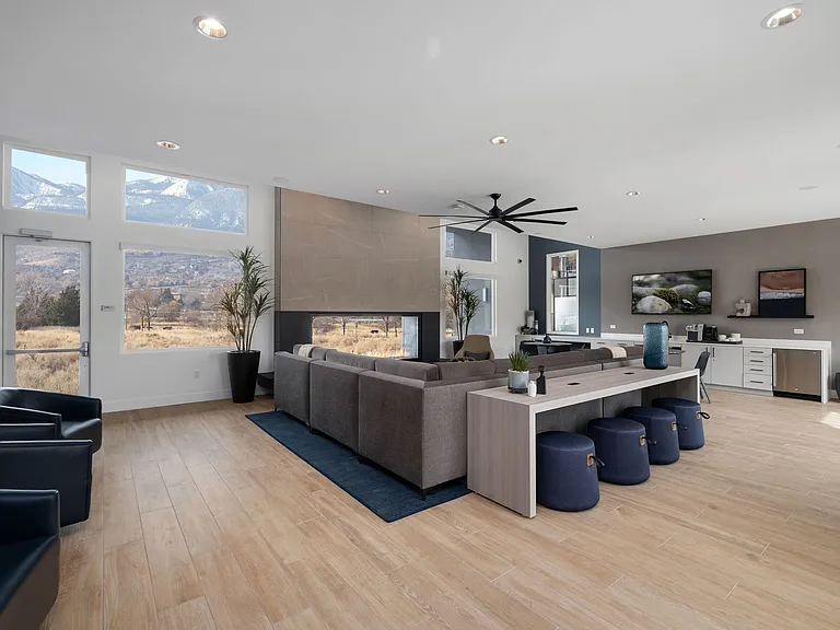 Indigo Apartments — Photo 20