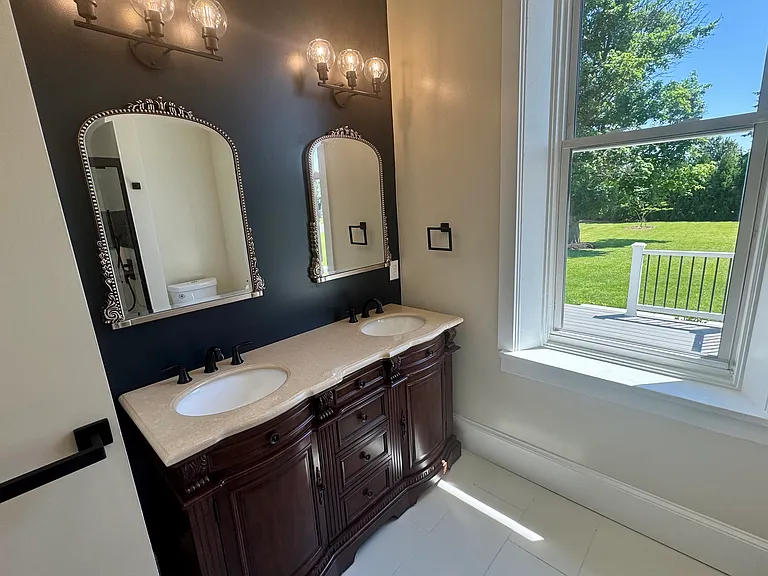 755 Centerville Rd — Photo 6