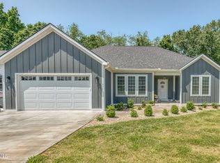 237 Oak View Cir, Bristol, TN 37620