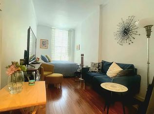 247 E 52nd St #1AA, New York, NY 10022