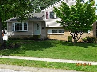 16 Burns Rd, Claymont, DE 19703