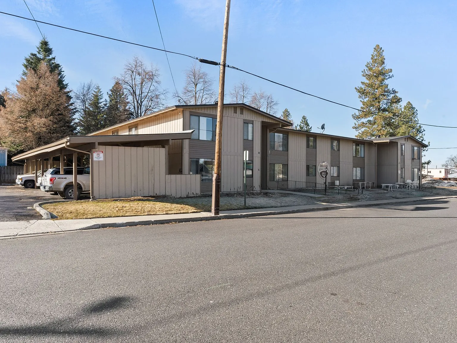The Deer Park Apartments! — Photo 3