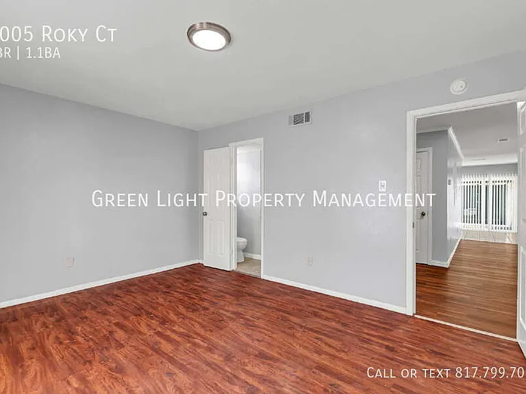 1005 Roky Ct — Photo 17