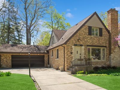 6989 N Tonty Ave, Chicago, IL, 60646