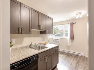 291 St. Anne's Road, Winnipeg, MB R2M 3A8