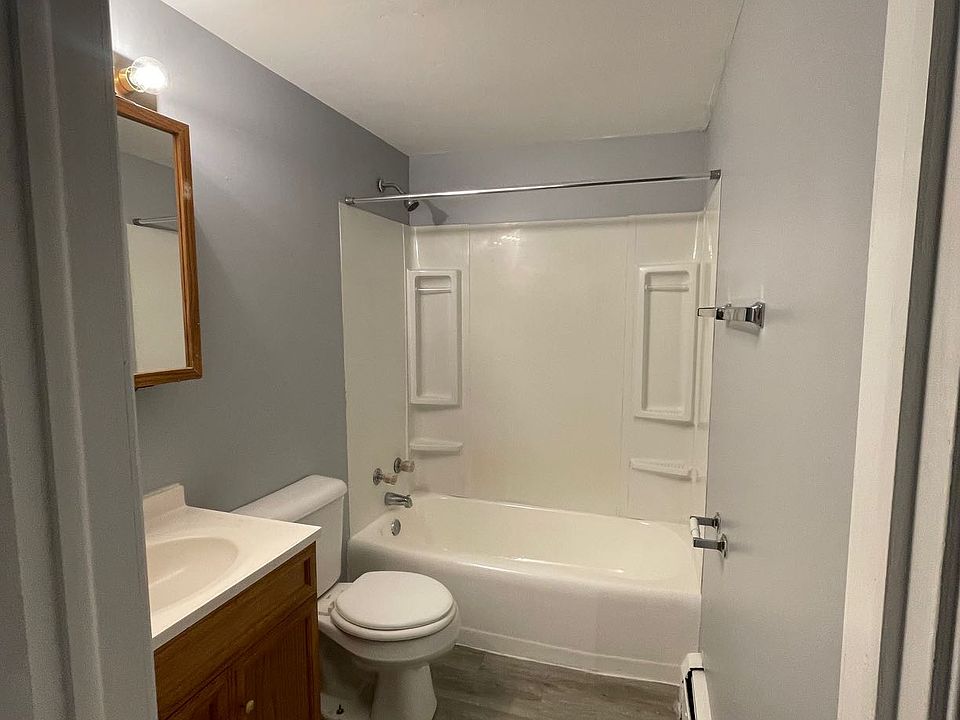 2nd image of 404 S Lewis Ave APT 6