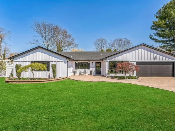 3 Lynhaven Place, South Setauket, NY 11720