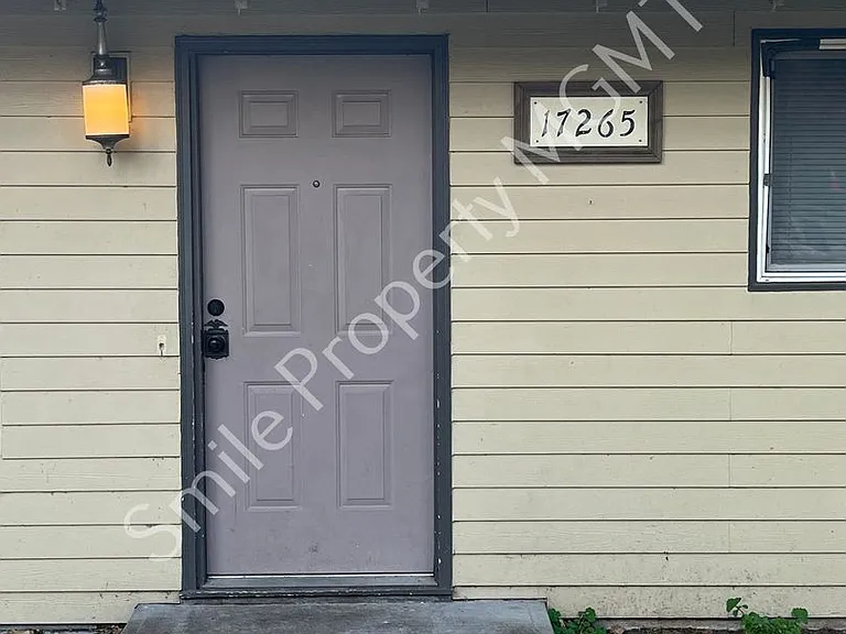 17265 SE Oatfield Rd — Photo 1