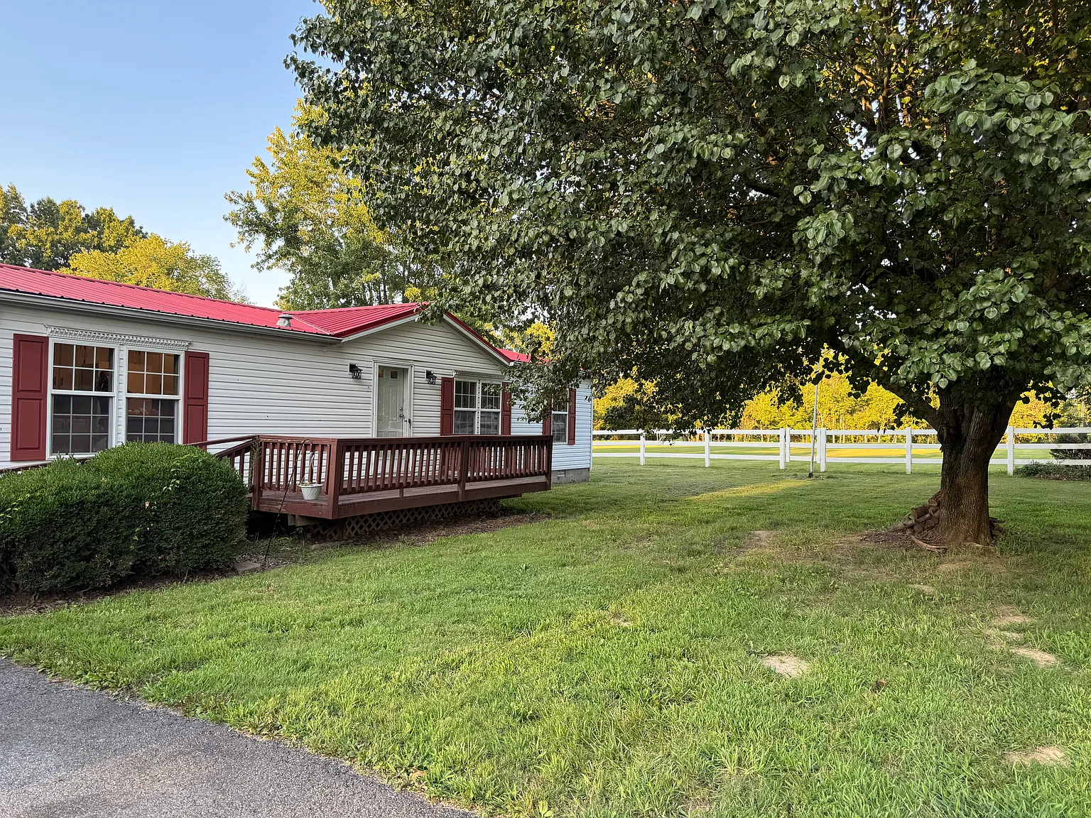 3 bed, $1,500 — Photo 1