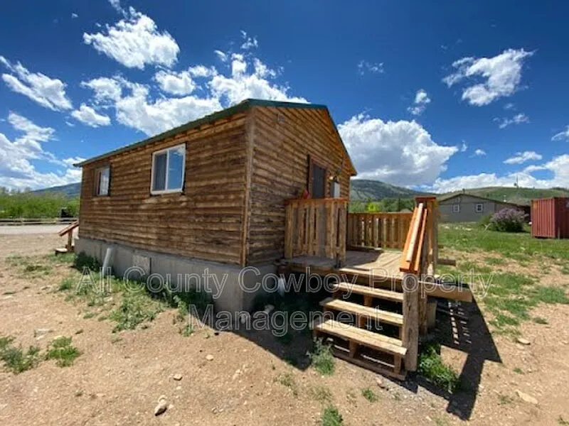 Studio, 1.0 bath, 195 sqft, $650 — Photo 2