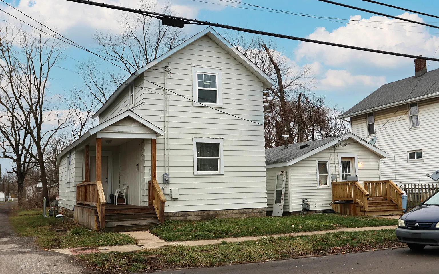 377 Davids St photo 1