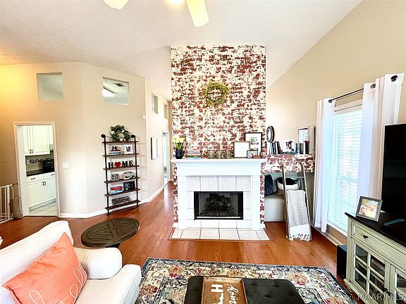 5th image of 800 Autumn Ridge Rd