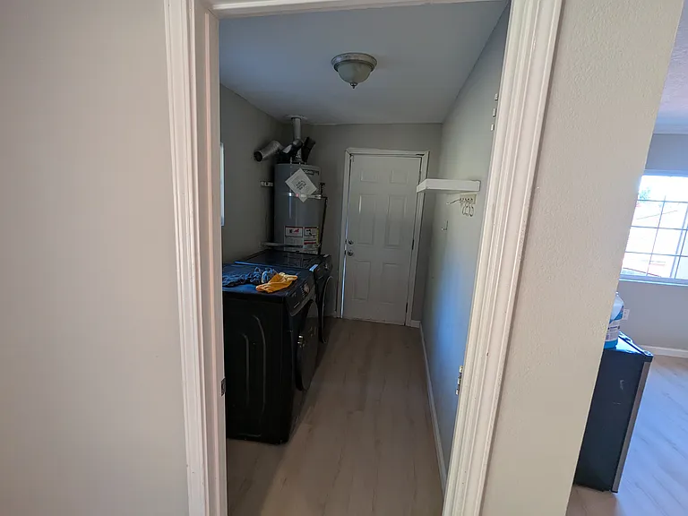 706 Appian Way — Photo 14