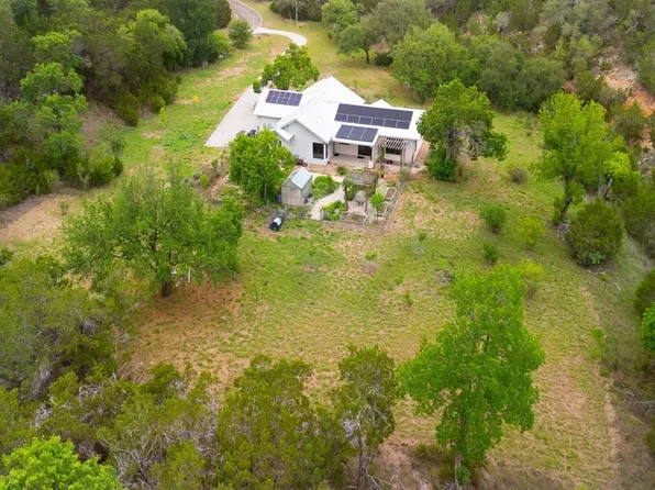 408 Stonegate Ln, Dripping Springs, TX 78620