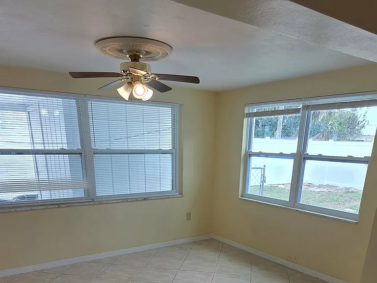 5005 Genesis Ave — Photo 10