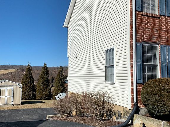 3rd image of 165 Tula Cir