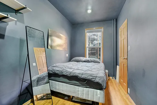 Rented by Bond New York | media 11