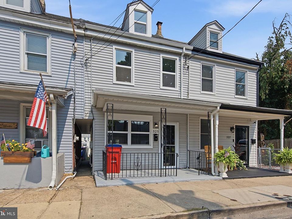 1st image of 325 Wilson St