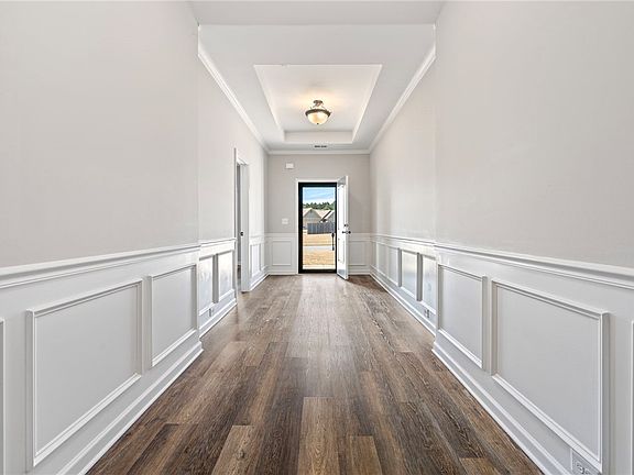 3rd image of 2811 Jackson St