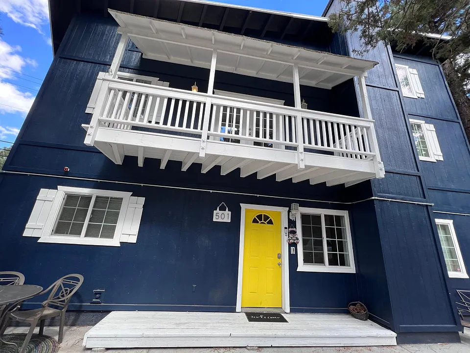501 Irving Way