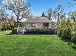 1 Peconic Ave, Southampton, NY 11968