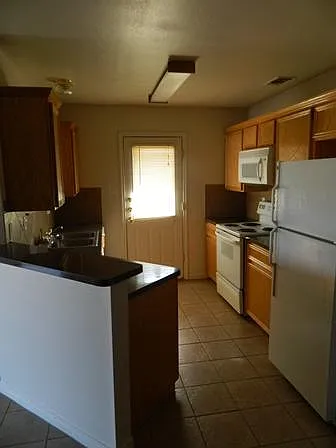 1500 Nicholas Cir #A — Photo 10