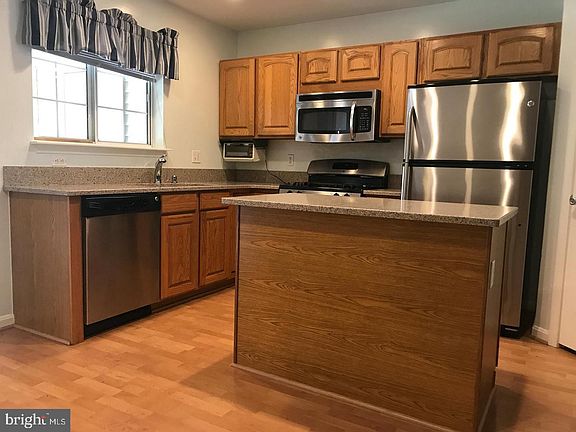 3rd image of 13113 Shadowbrook Ln